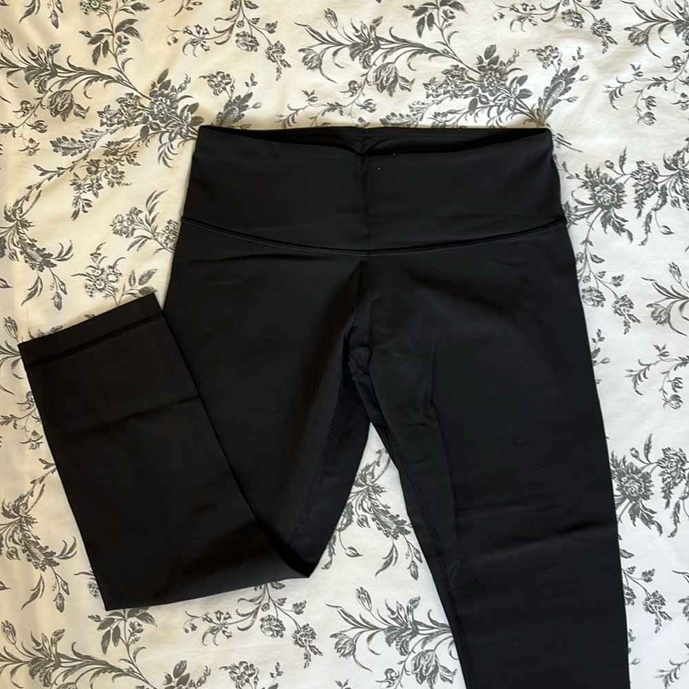 Lululemon cropped mid waist leggings